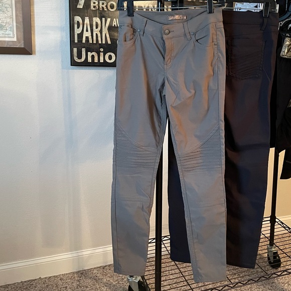 Prana moto detail pants size 4 tan and black - Picture 4 of 6